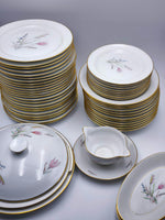 Load image into Gallery viewer, Somptueux Service de Table "LF" – Décor Floral &amp; Dorure (47 pièces)