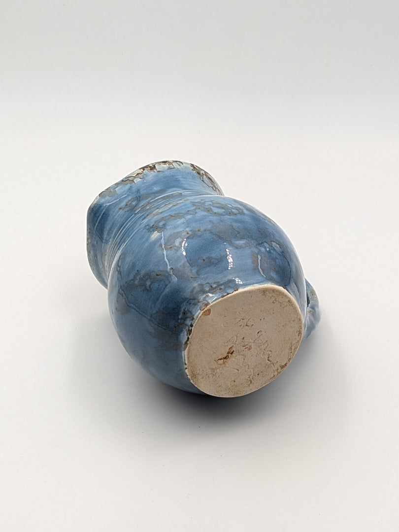 Pichet en Grès Artisanal – Décor Céladon Bleu Nuagé