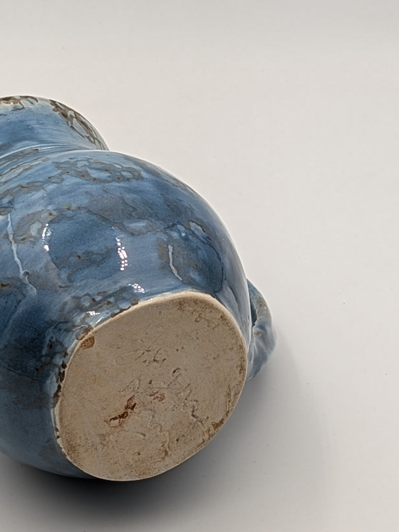 Pichet en Grès Artisanal – Décor Céladon Bleu Nuagé