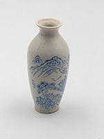 Load image into Gallery viewer, Mini Vase en Porcelaine – Décor Bleu &amp; Blanc