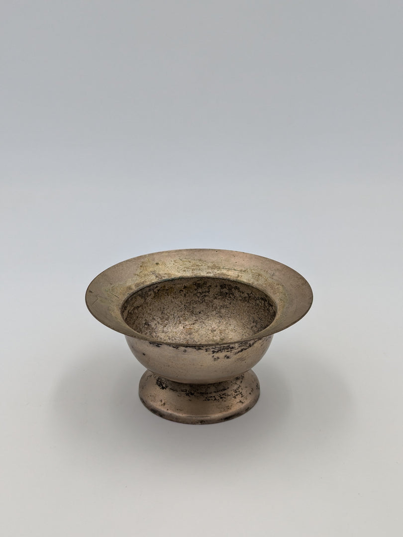 Bol à Piédouche en Métal – Patine Authentique