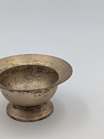 Load image into Gallery viewer, Bol à Piédouche en Métal – Patine Authentique