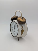 Load image into Gallery viewer, Réveil Ancien à Double Cloches – Esprit Manufacture
