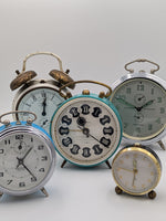 Load image into Gallery viewer, Lot de Réveils – Une Odyssée Mécanique