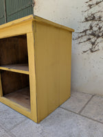 Load image into Gallery viewer, Meuble bas de rangement en bois jaune safran – Fabrication Artisanale Canadienne