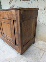 Load image into Gallery viewer, Buffet bas en bois massif sur roulettes – Style Industriel &amp; Campagne